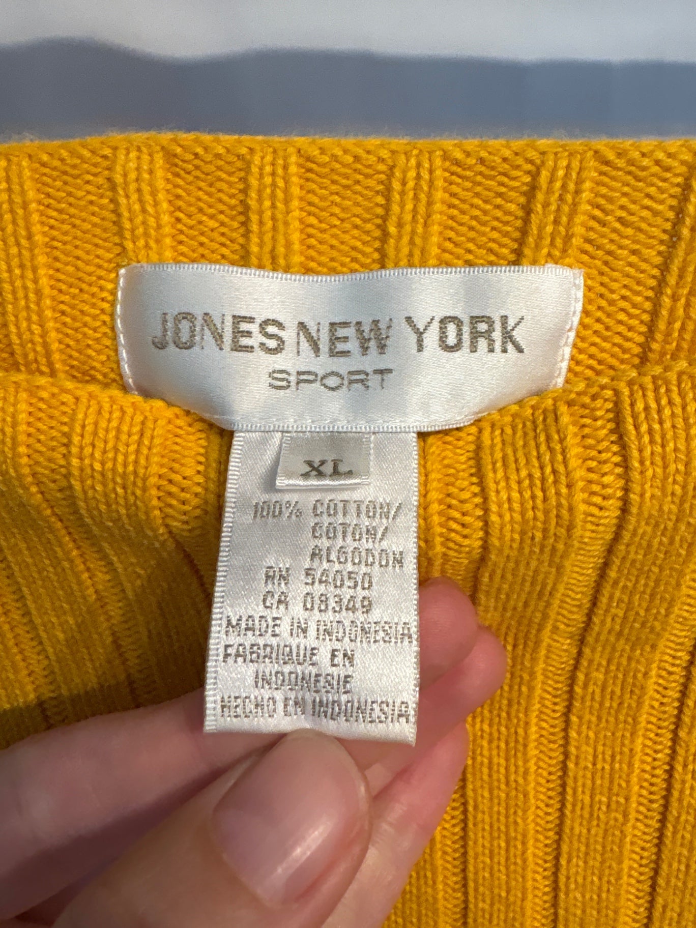Jones New York Ripped Boatneck Sweater in Yellow - Vintage