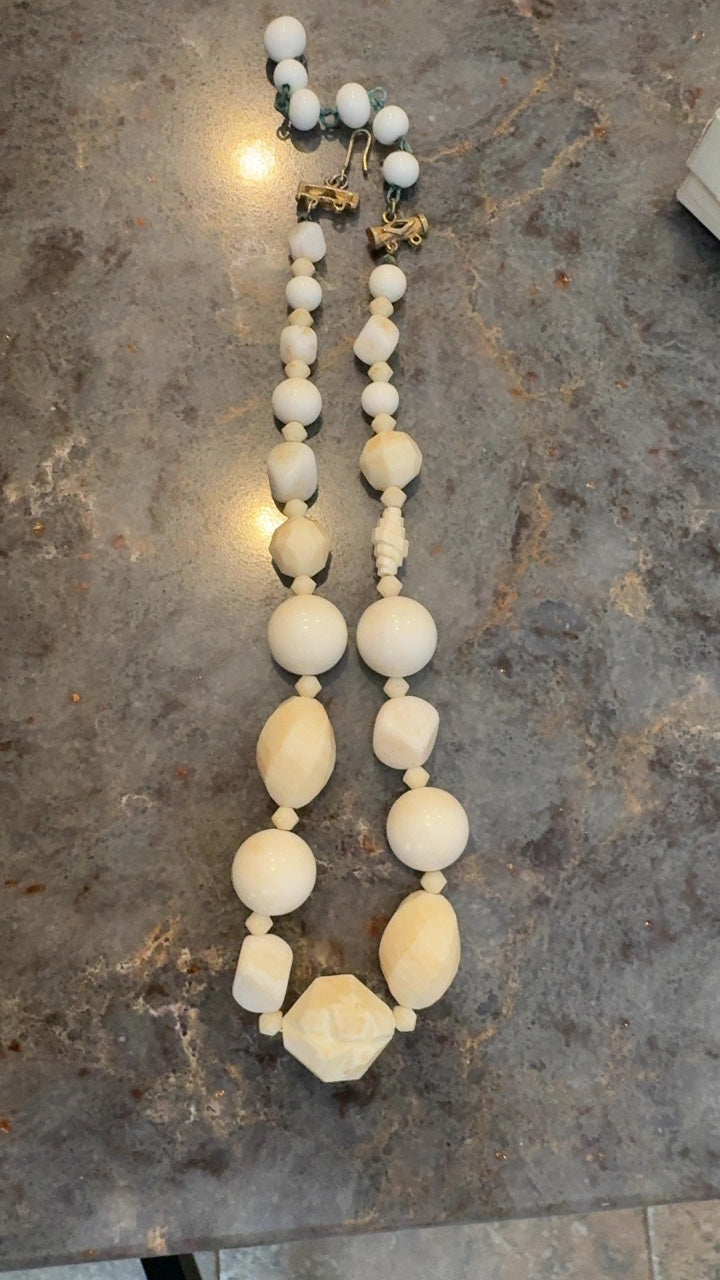 VINTAGE Chunky Bead Necklace AS IS