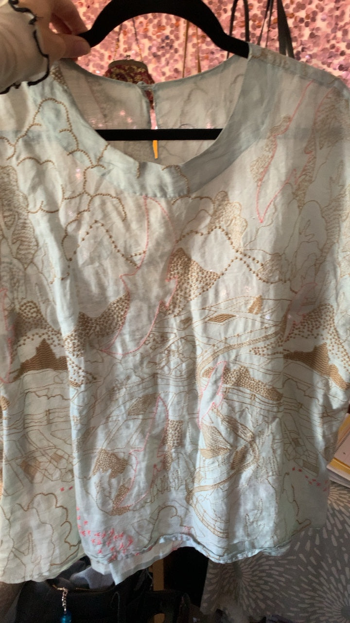 Shirt / Size: L