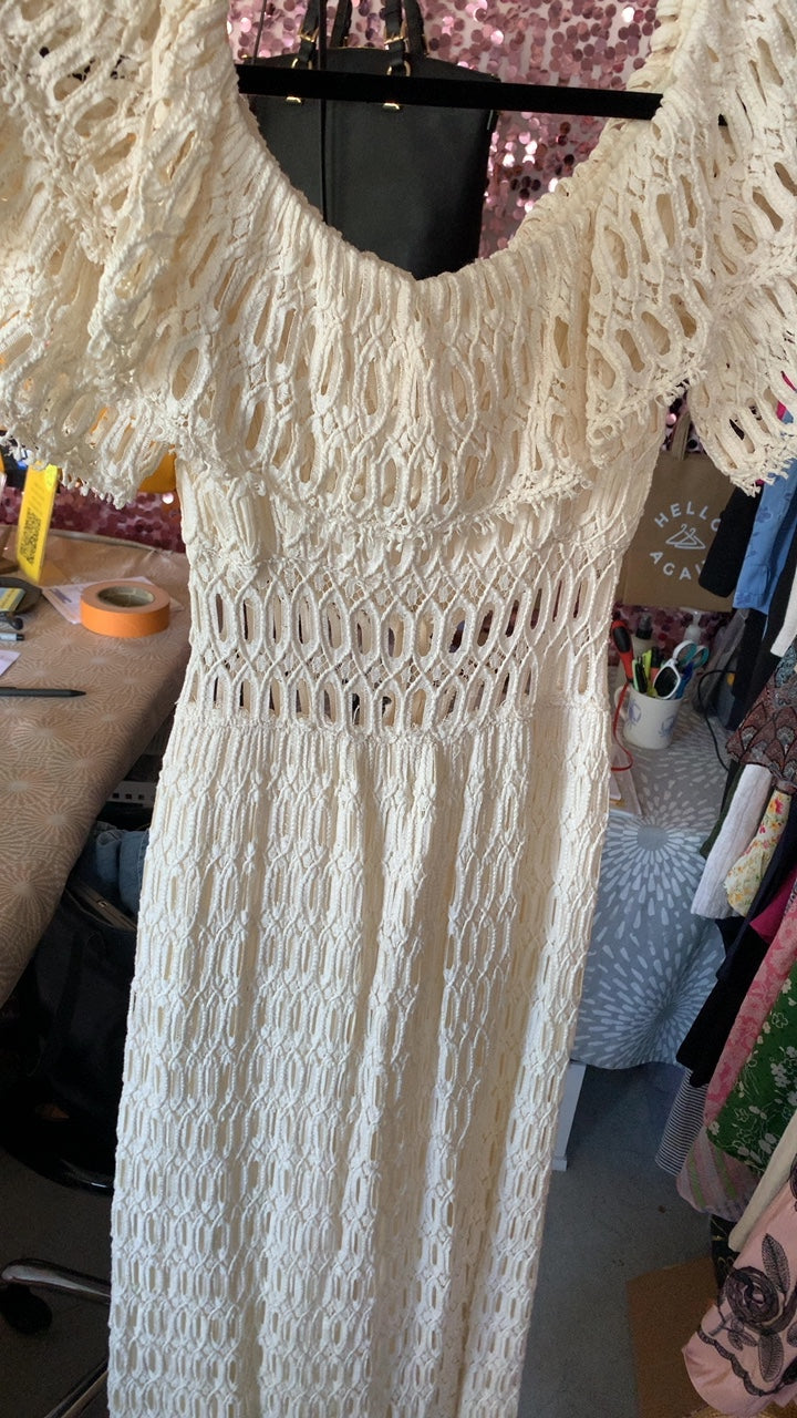 Vintage Eyelet dress / Size: Fits Like XXS