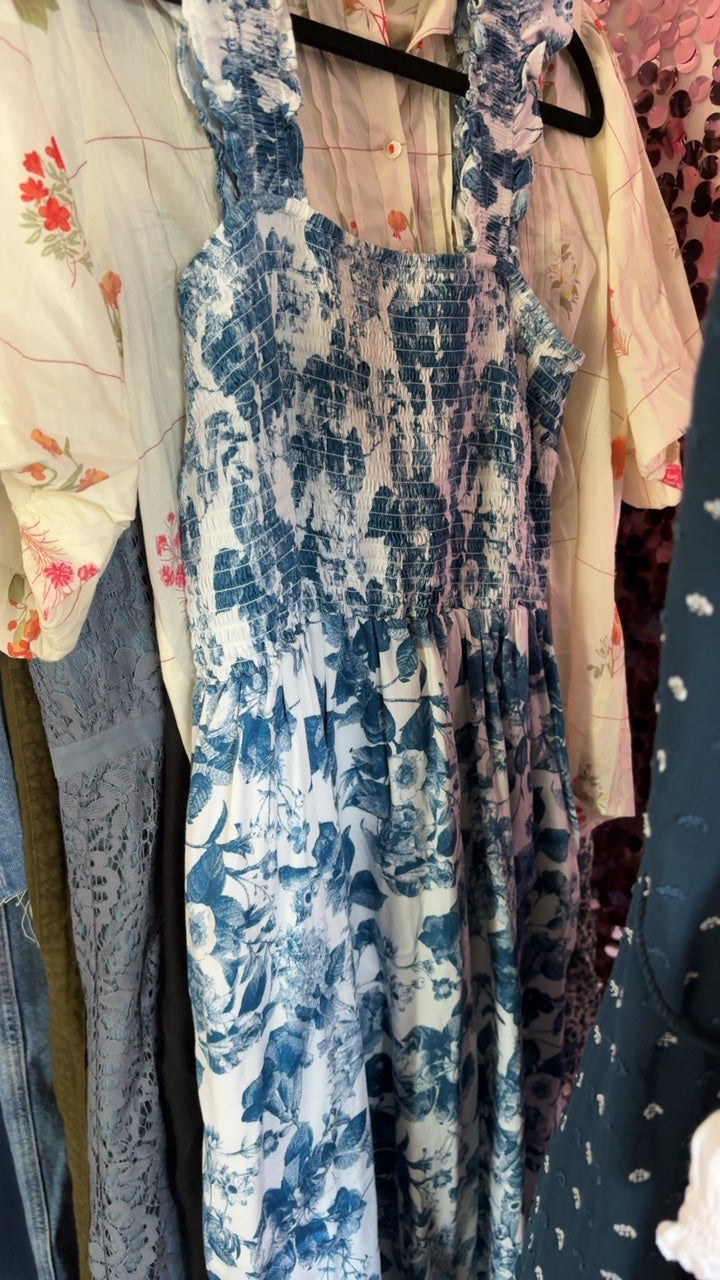 The Drop Smocked Bodice Dress / Size: S