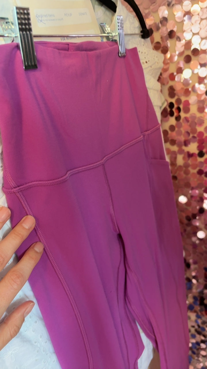 Lululemon Leggings in Magenta / Size: 4/S