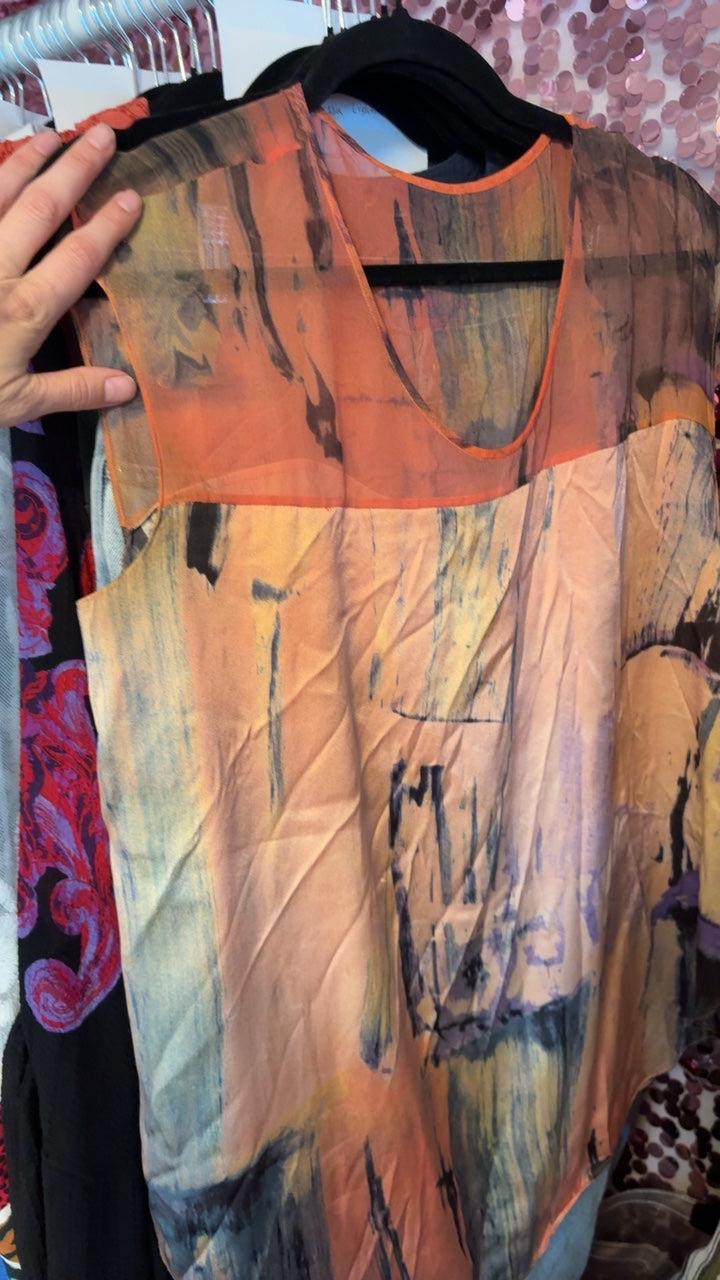 Silk Shirt in Abstract Pink / Size: L