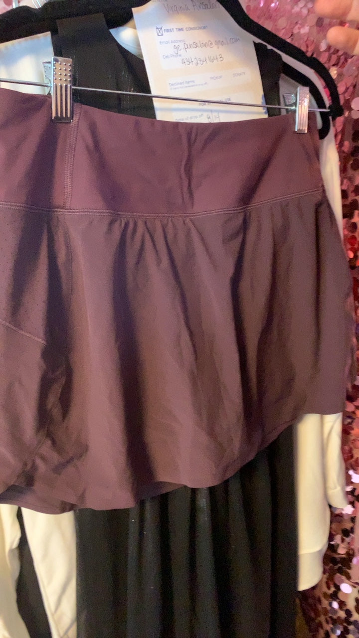 Athleta Skirt / Size: M