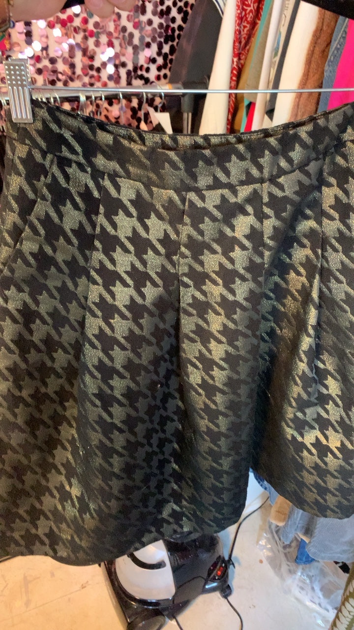 ANN TAYLOR Factory Gold & Black Skirt / Size: XXS / 0