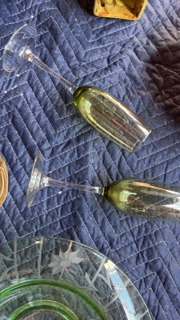 Green Champagne Flutes (Set of 2)