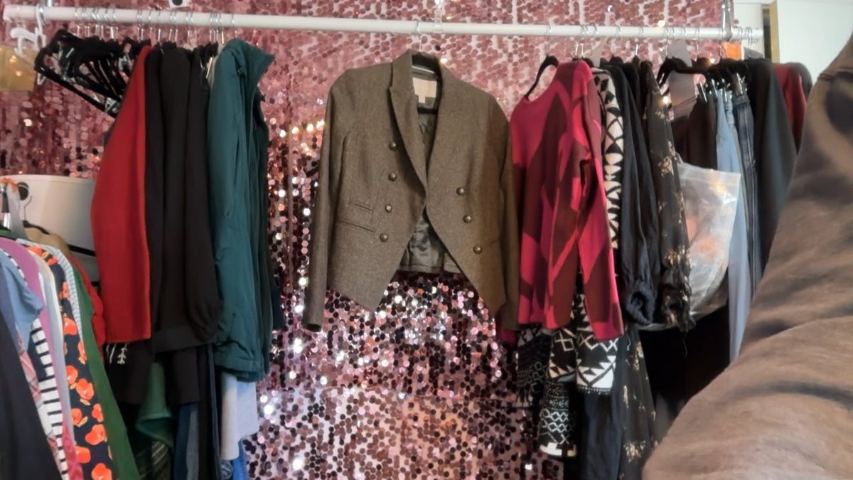 Banana Republic Tweed Blazer / Size: 0/XS