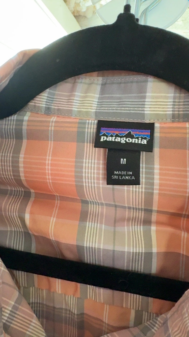 Patagonia Snap Button Sun Shirt / Size: M