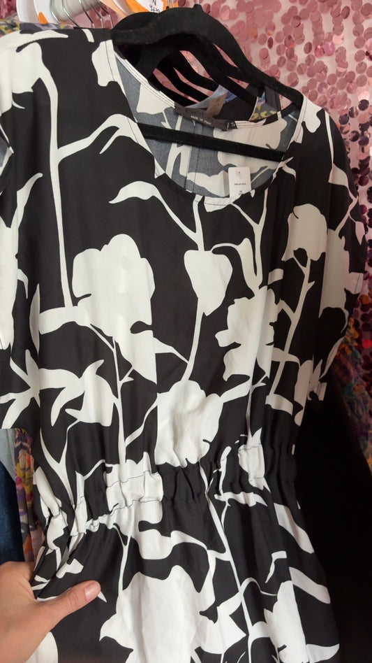 Bebe Dress NWT / Size: S