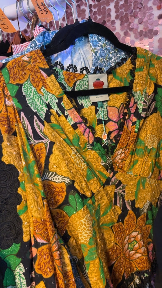 Farm Rio Shirt / Size: S