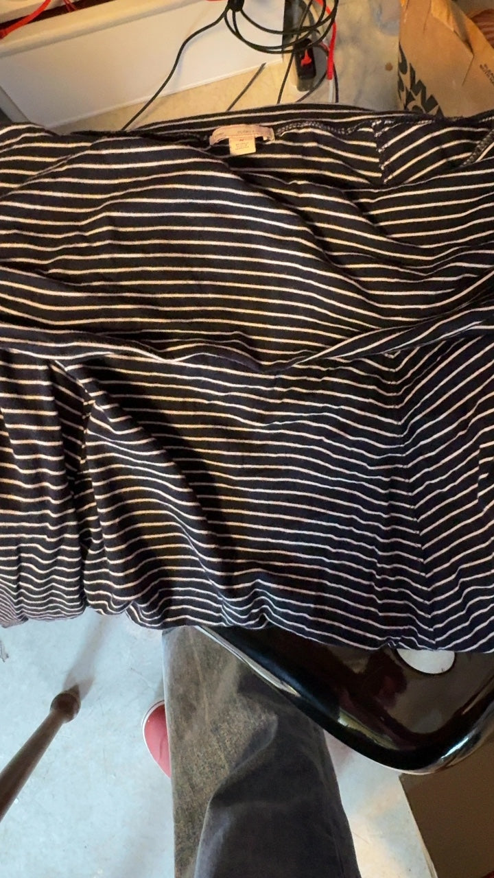 GAP Skirt / Size: M