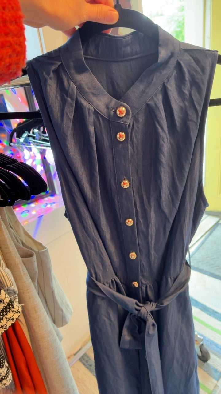Commense Chambray Dress NWT / Size: L