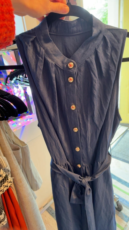 Commense Chambray Dress NWT / Size: L