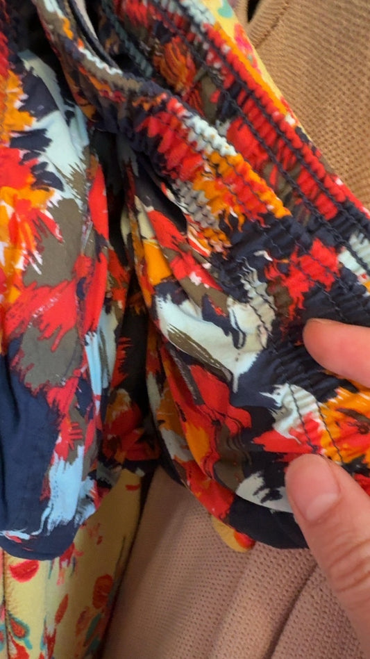 Columbia Shorts / Size: M