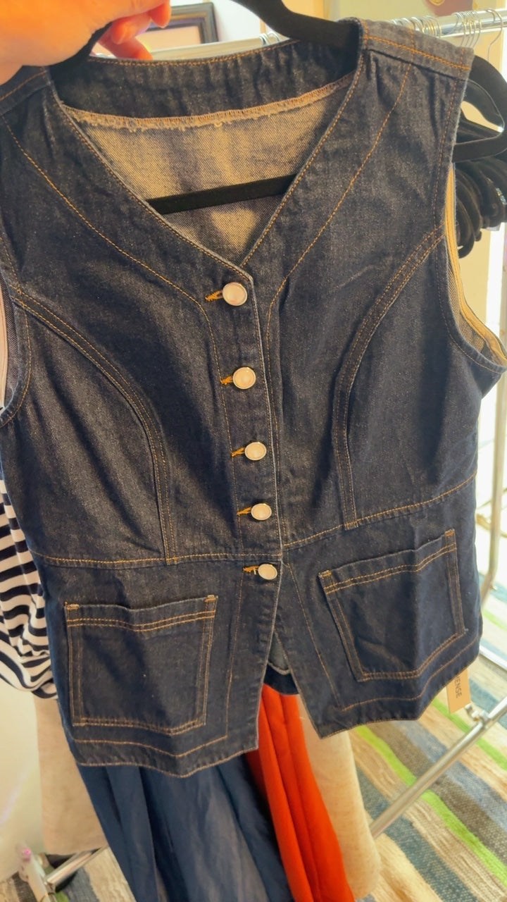 Commense Denim Vest NWT / Size: L