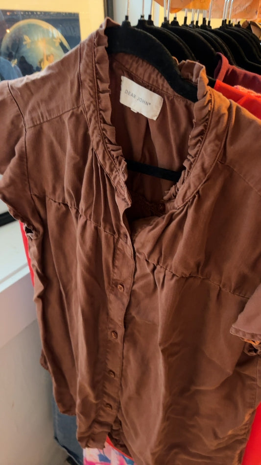 Dear John Ruffle Cap Sleeve Shirt / Size: M