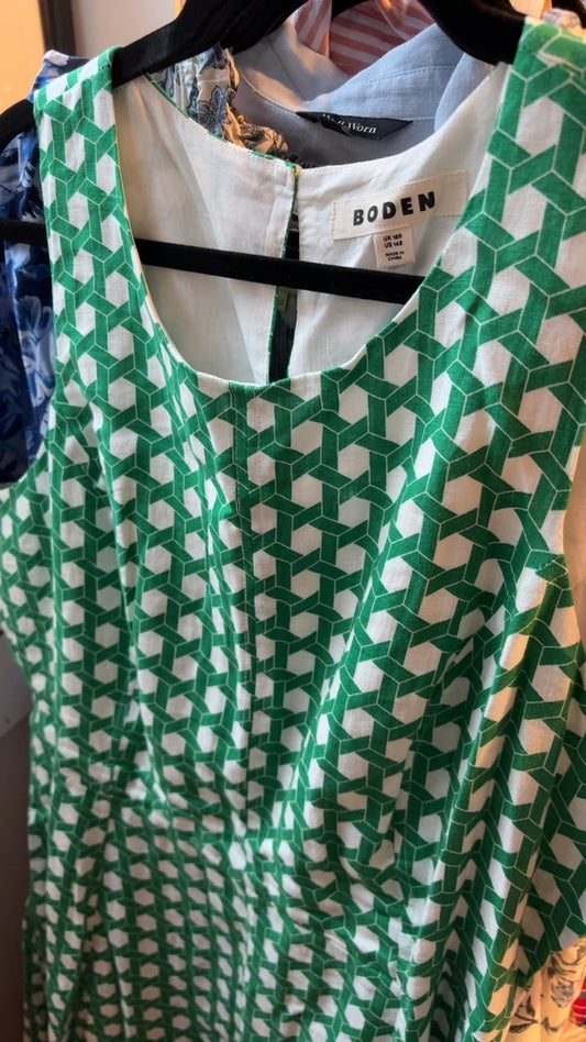 Boden Dress in Geometric Green Print / Size: 14/L