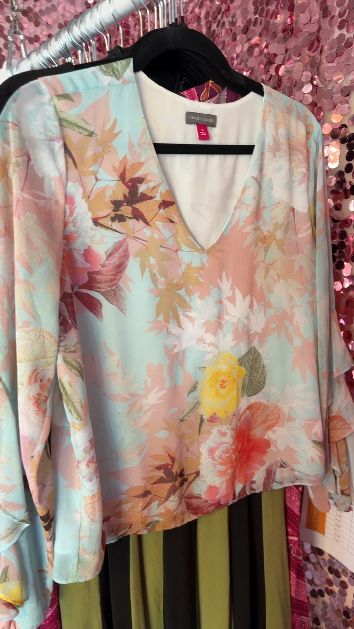 Vince Camuto Shirt / Size: S