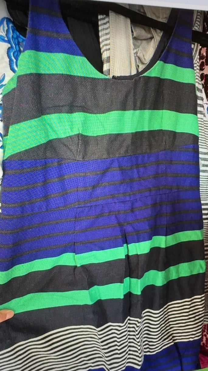 LOFT Striped Dress / Size: 6P/S