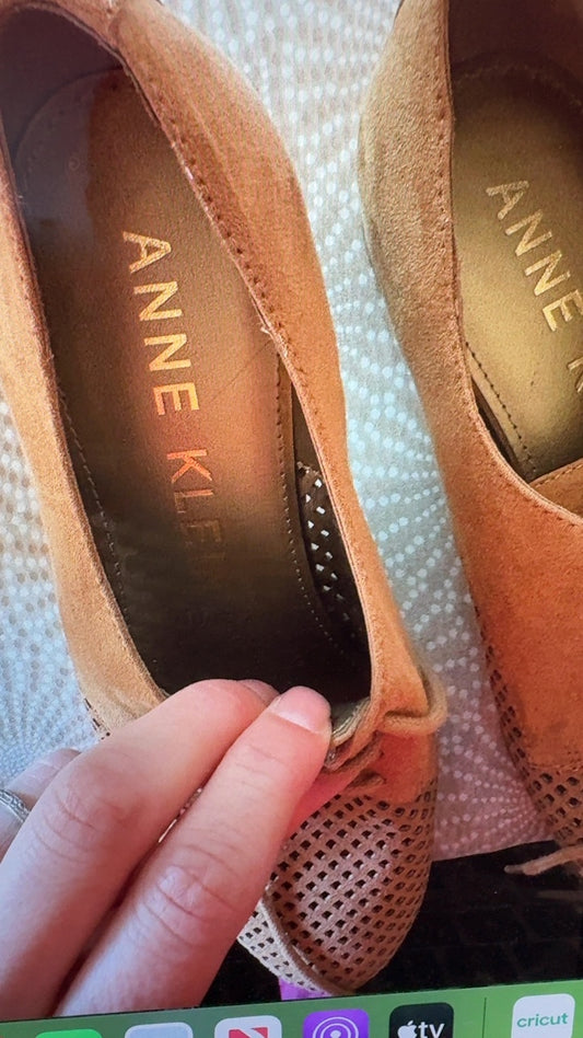 Anne Klein Shoes / Size: 8.5