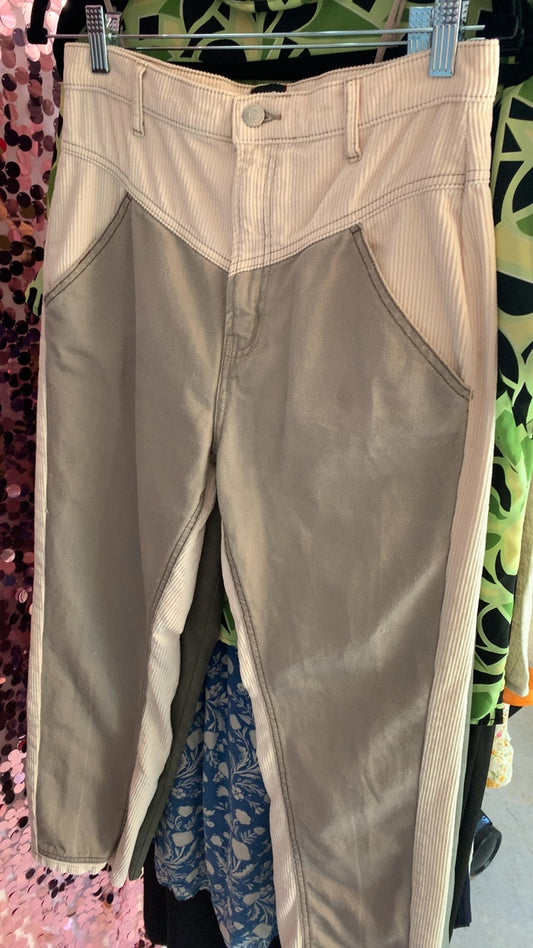 BDG Pants / Size: 27/S/4