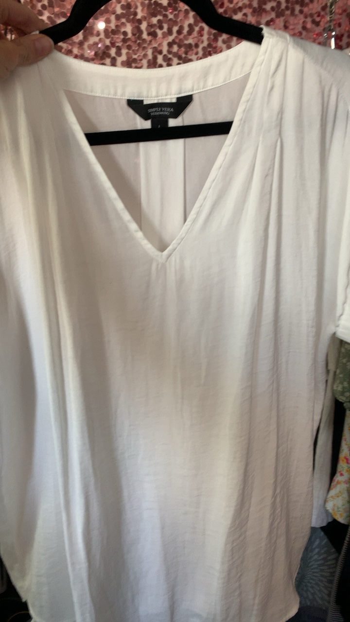 Simply Vera Shirt / Size: L
