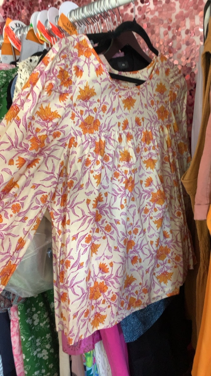 Universal Thread Shirt / Size: L