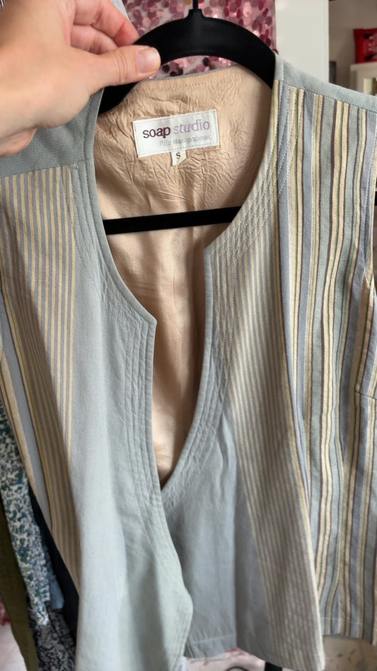 Soap Studio Wrap Sleeveless Shirt / Size: S