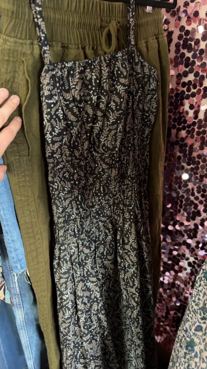 Madewell Floral Dress in Black NWT / Size: 4/S