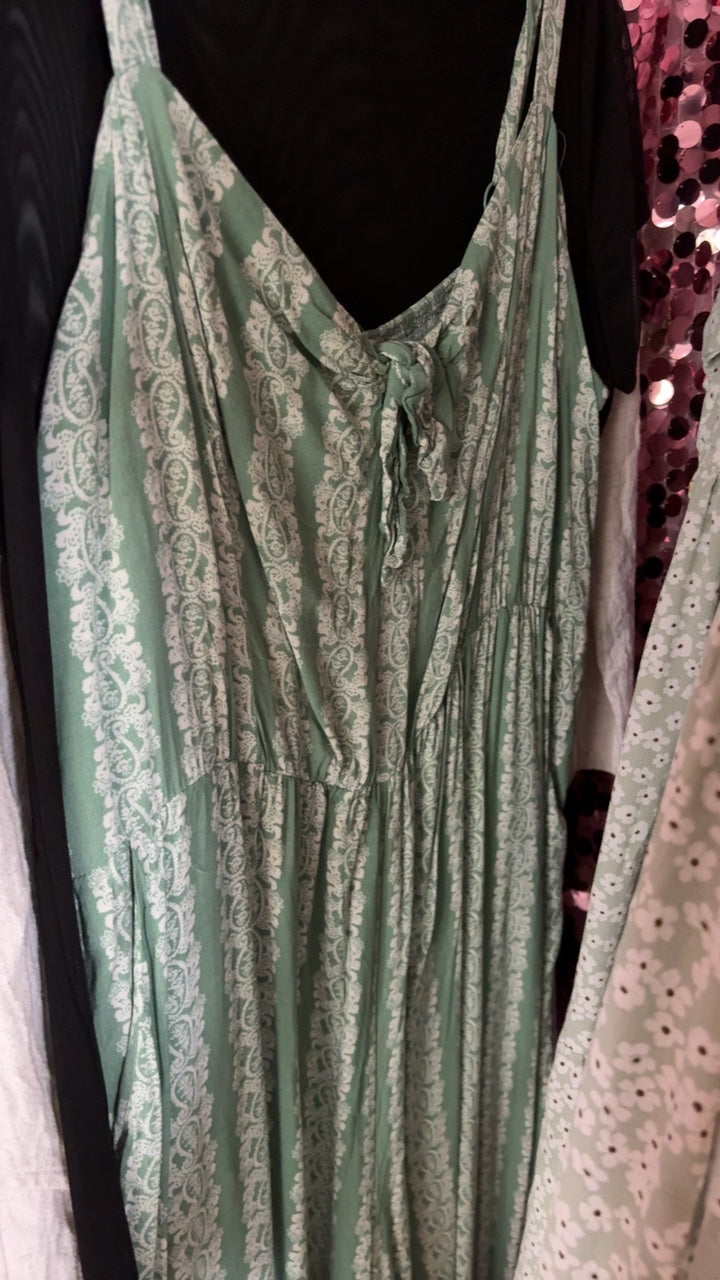 AUW Romper/Jumpsuit / Size: XXXL