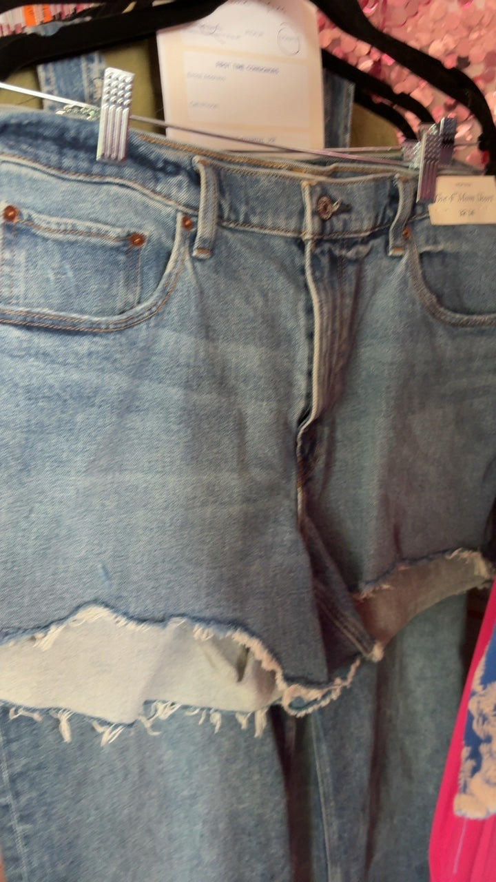Abercrombie & Fitch 4’’ Mom Shorts NWT / Size: 32/14/L