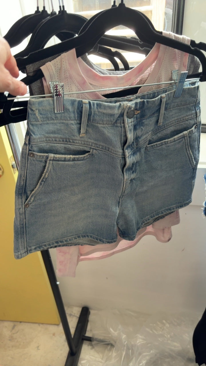 Frame Front Seam Denim Shorts / Size: 26/2/XS