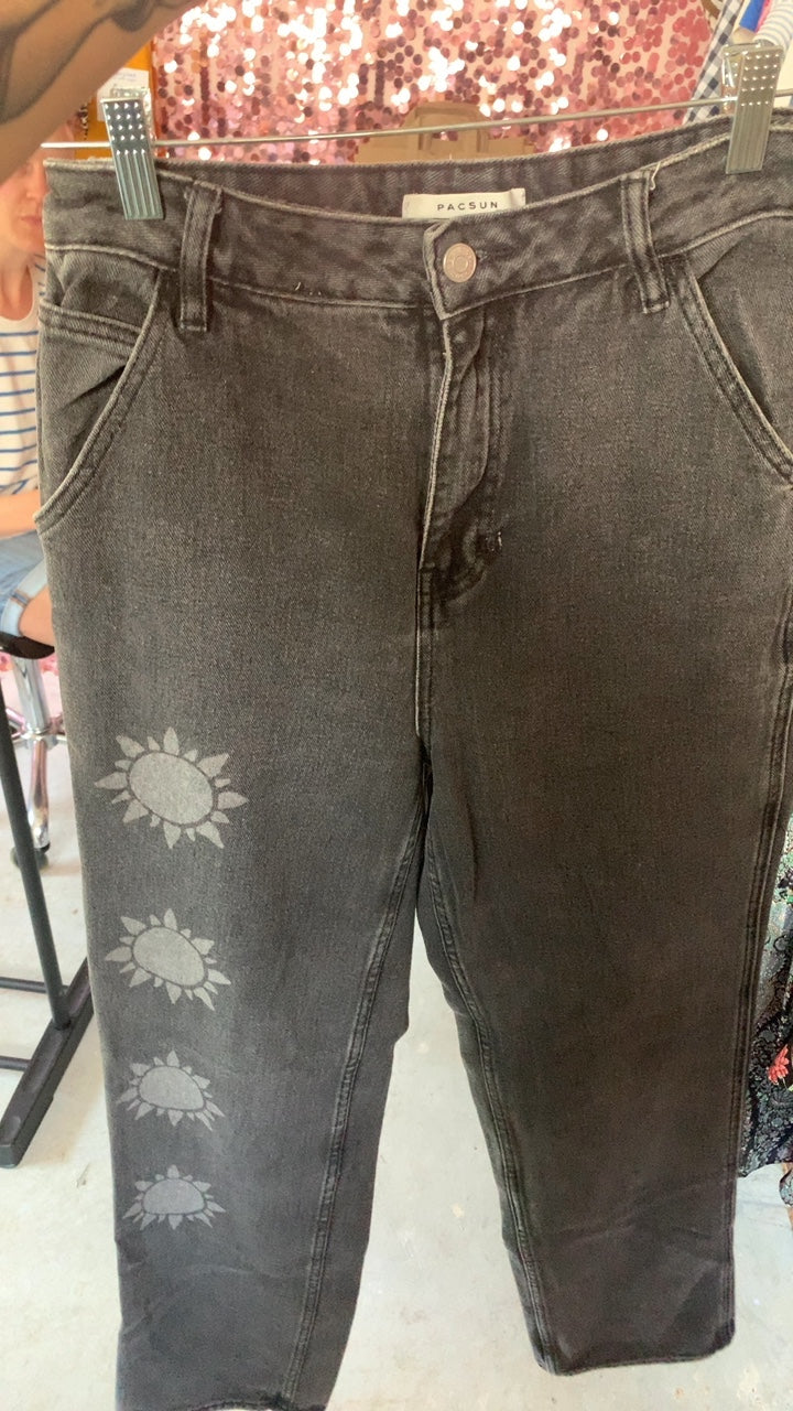 PacSun stencil Jeans -as is / Size: 27/4