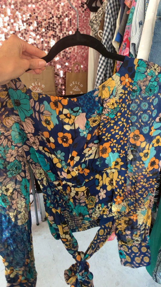 Maeve by Anthropologie balloon sleeve Shirt / Size: S