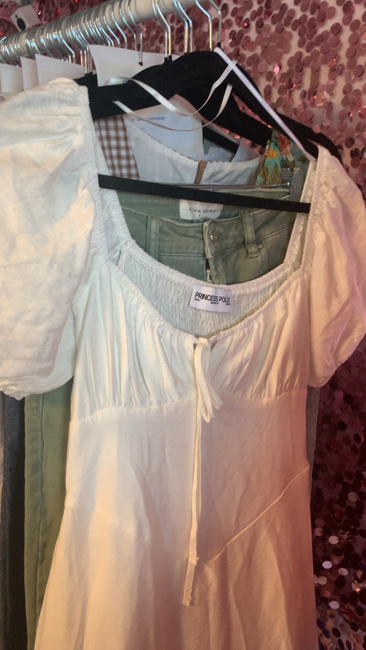 Princess Polly Dress / Size: 4