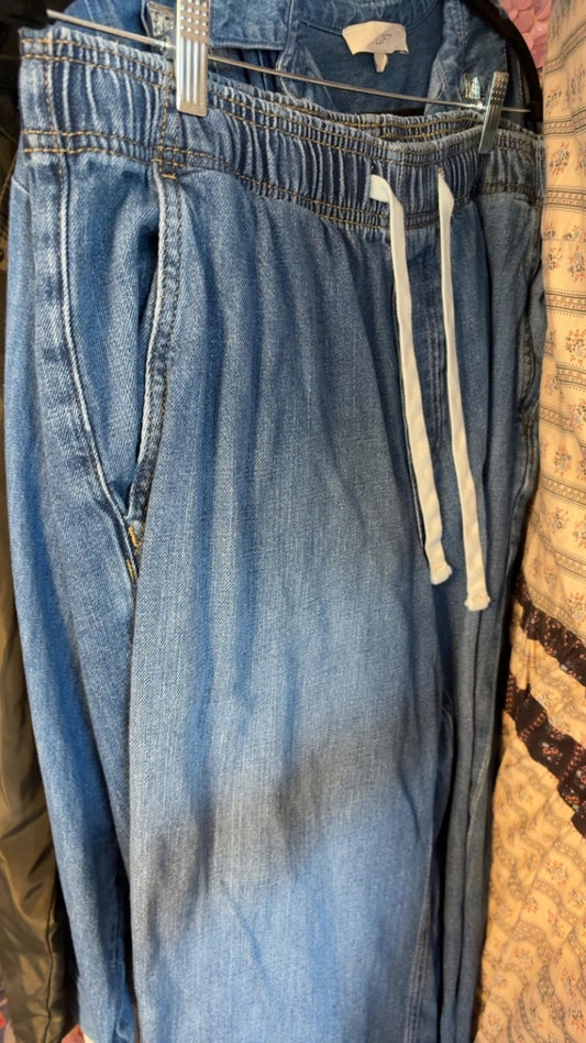 GAP High Rise Pull On Jeans / Size: L