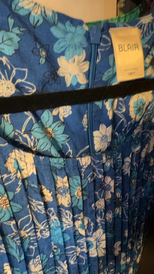 Blair Pintuck Bodice Floral Dress / Size: 18