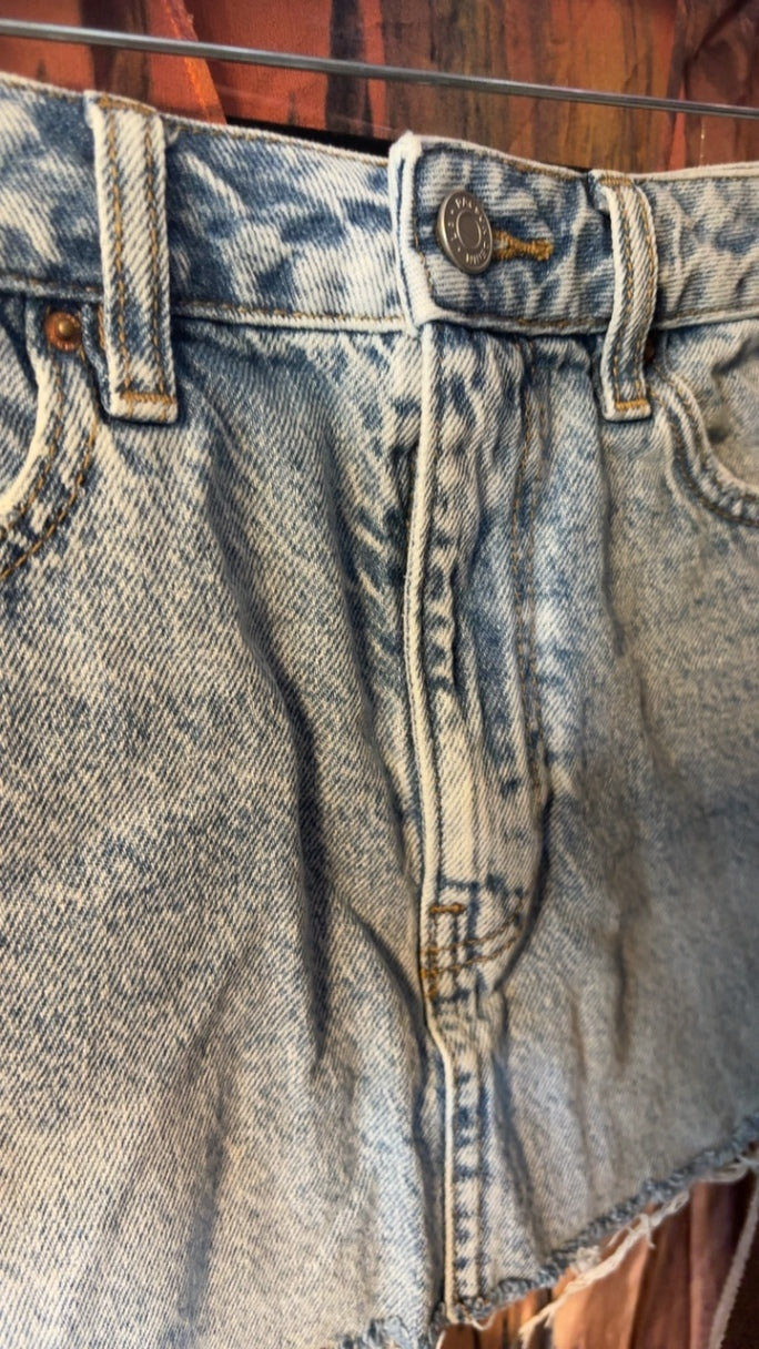PacSun Denim Skirt / Size: 24/00/XXS