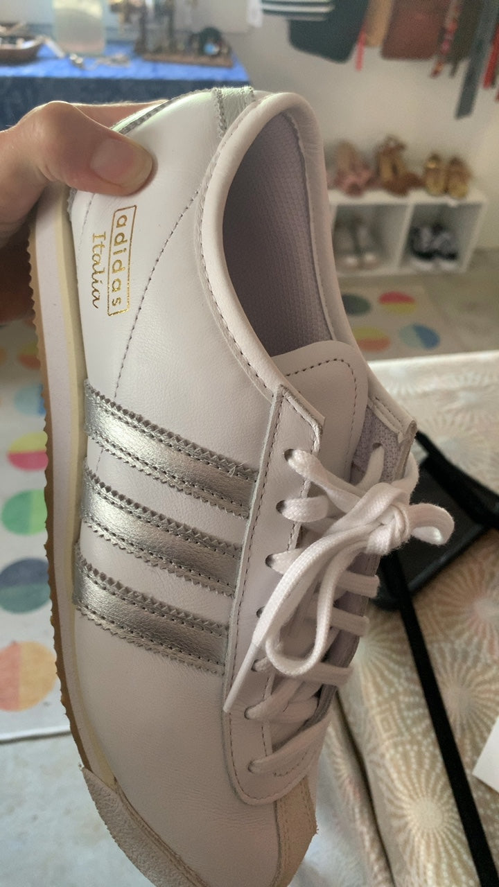 Adidas Italia Shoes / Size: 7.5