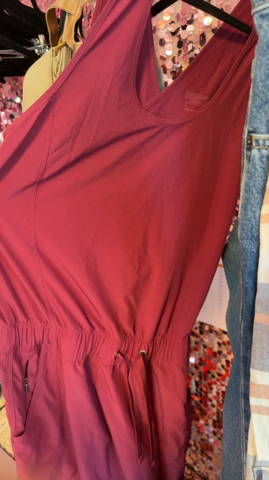Patagonia Romper Dress in Burgandy / Size: L