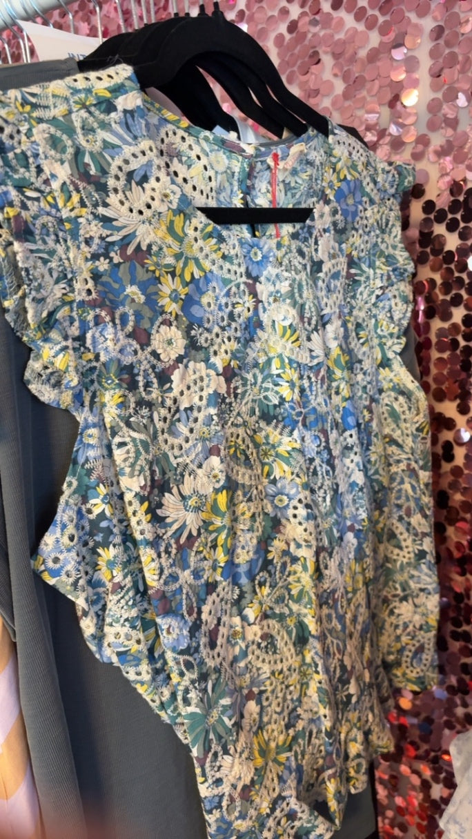 Solitaire Eyelet Floral Print Shirt NWT / Size: L