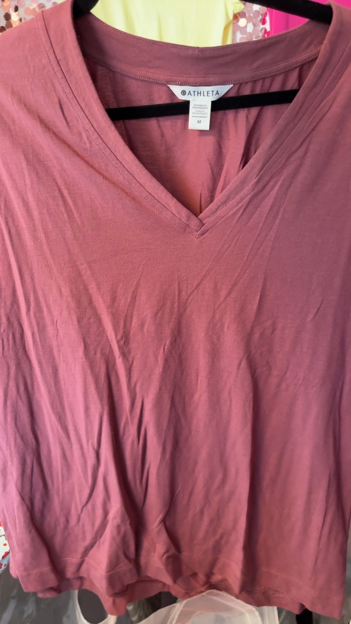Athleta V Neck Shirt in Maeve / Size: M