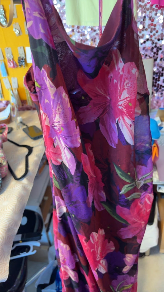 Lulus Floral Spaghetti Strap Dress NWT / Size: XL
