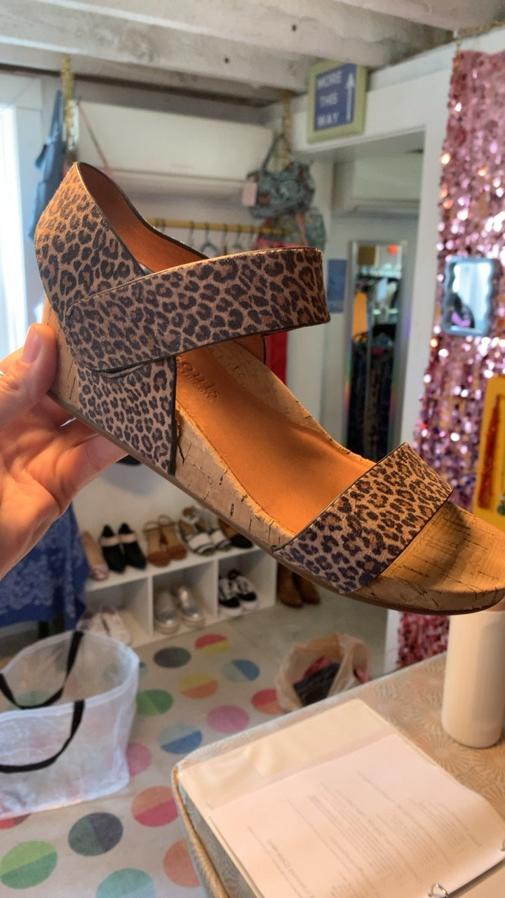 Gentle Souls by Kenneth Cole Leopard Shoes / Size: 7.5