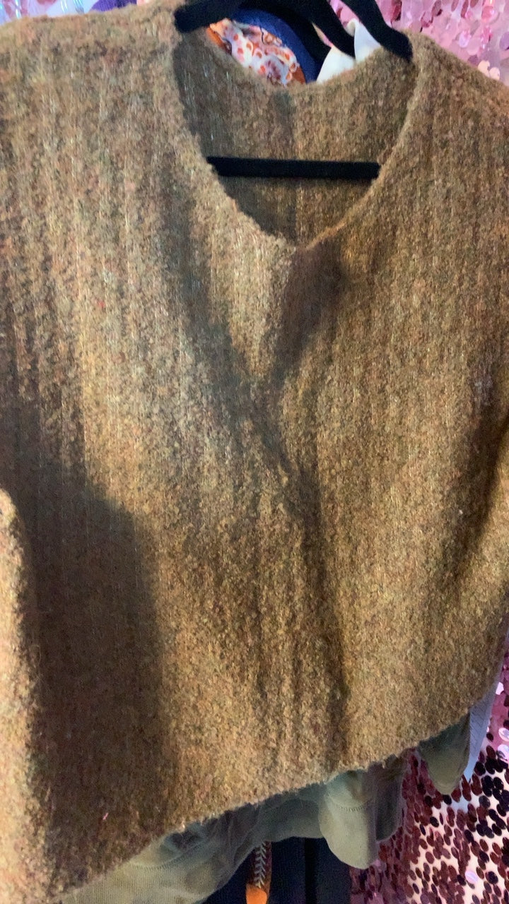 Cropped Brown Sleeveless Sweater / Size: L