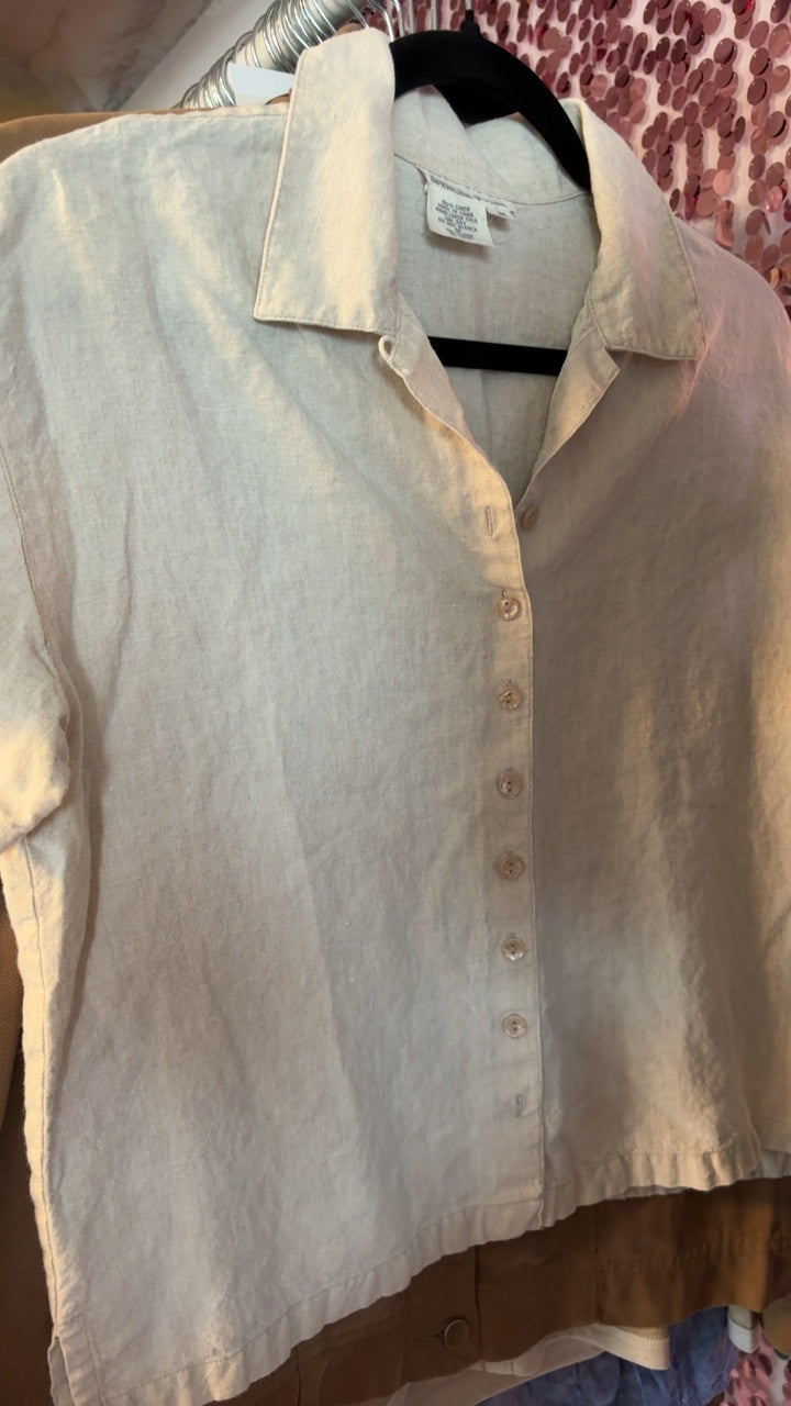 Spencer Tyler Linen Button Up Shirt / Size: M