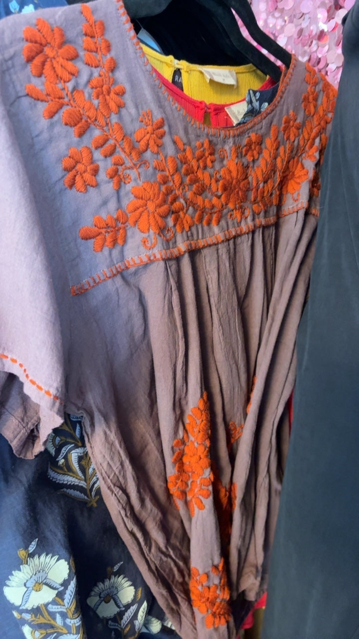 Embroidered Shirt in Orange and Mauve / Size: M