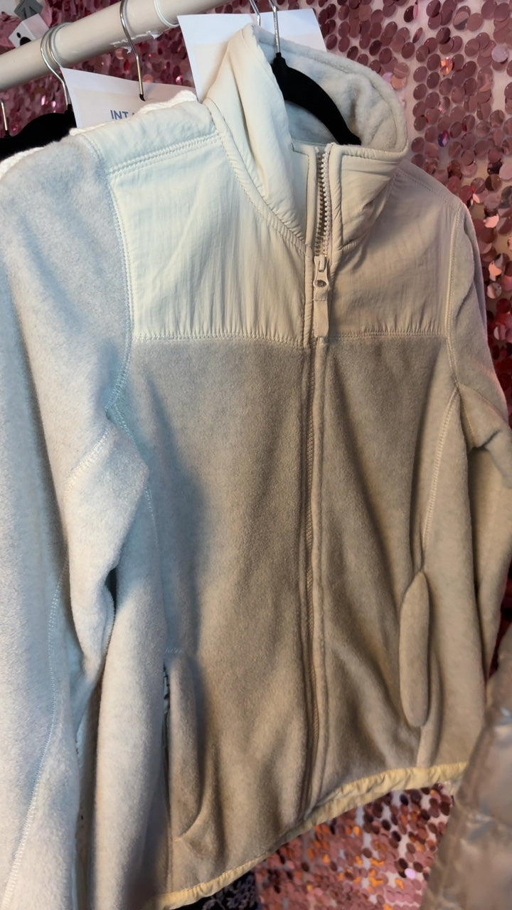 Aeropostale Flannel Zip Jacket NWT / Size: S