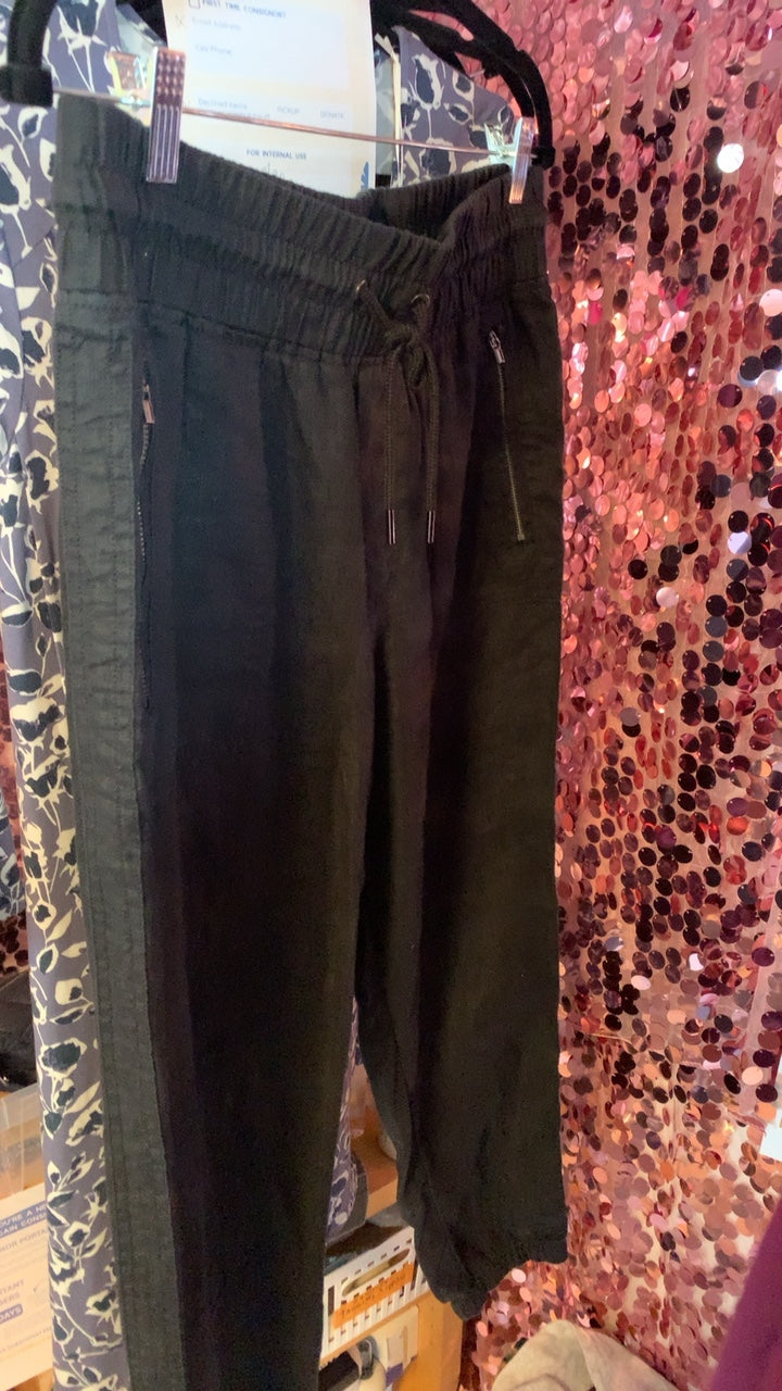 Athleta Black Pants / Size: 12/L