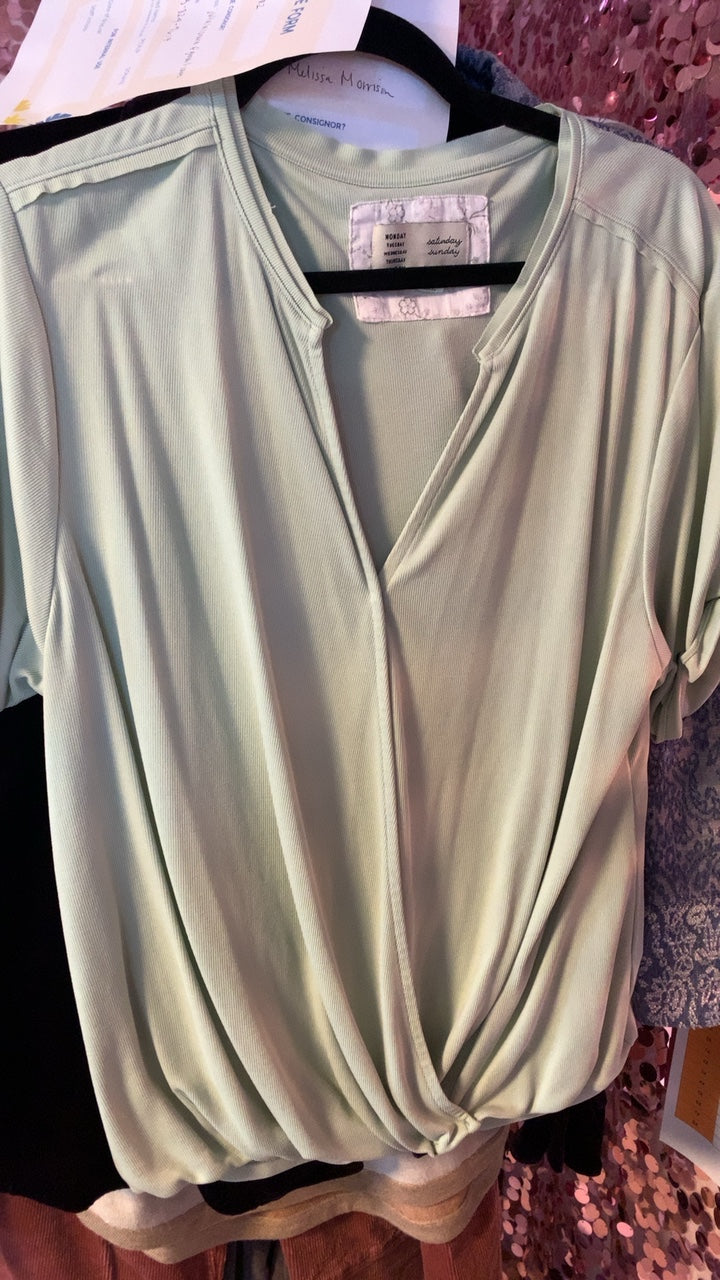 Monday Green Shirt / Size: M